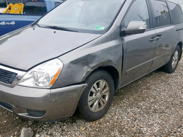 KNDMG4C79C6432858 - 2012 KIA SEDONA LX GRAY photo 9