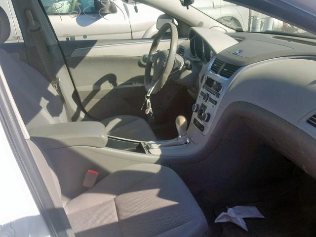 1G1ZC5EBXAF271208 - 2010 CHEVROLET MALIBU 1LT WHITE photo 5