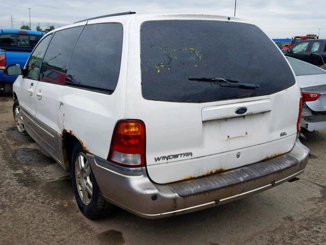 2FMDA53432BA52312 - 2002 FORD WINDSTAR S WHITE photo 3