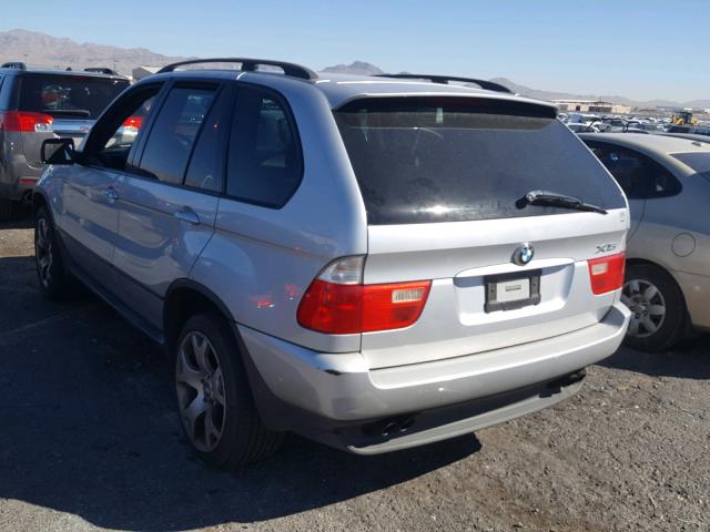 5UXFB33572LH31265 - 2002 BMW X5 4.4I SILVER photo 3