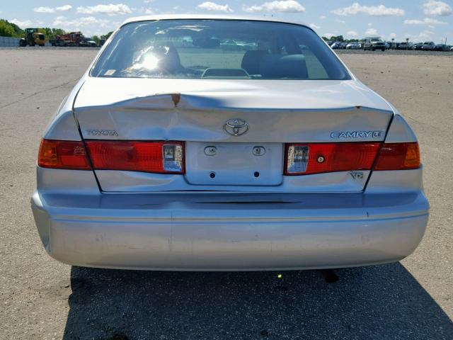 4T1BF22K41U971915 - 2001 TOYOTA CAMRY LE SILVER photo 9