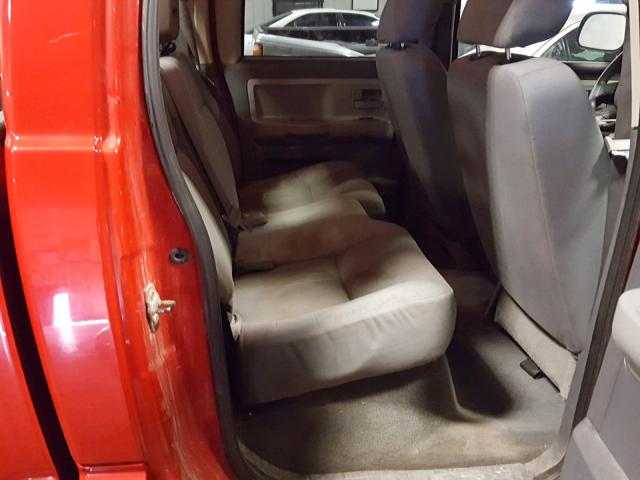 1D7HW48NX5S273408 - 2005 DODGE DAKOTA QUA RED photo 6