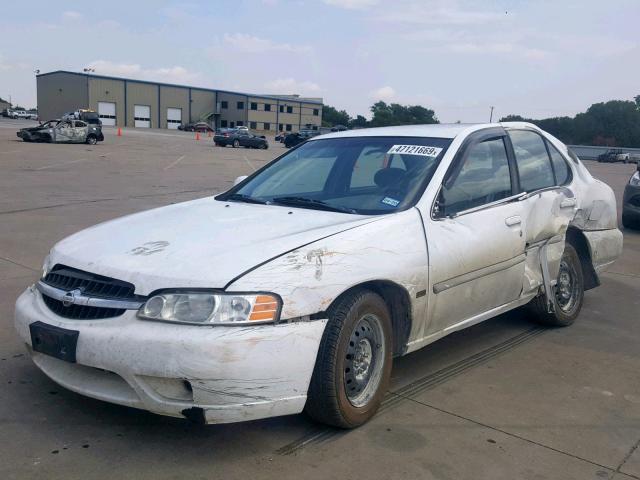 1N4DL01D21C105851 - 2001 NISSAN ALTIMA XE WHITE photo 2