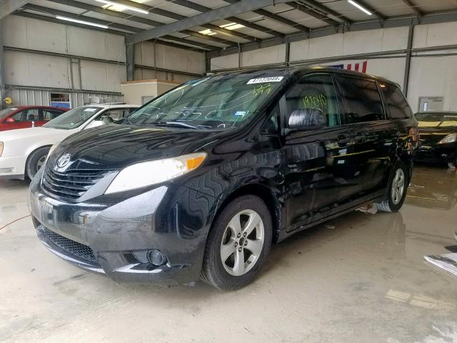 5TDZK3DC8BS122399 - 2011 TOYOTA SIENNA BLACK photo 2