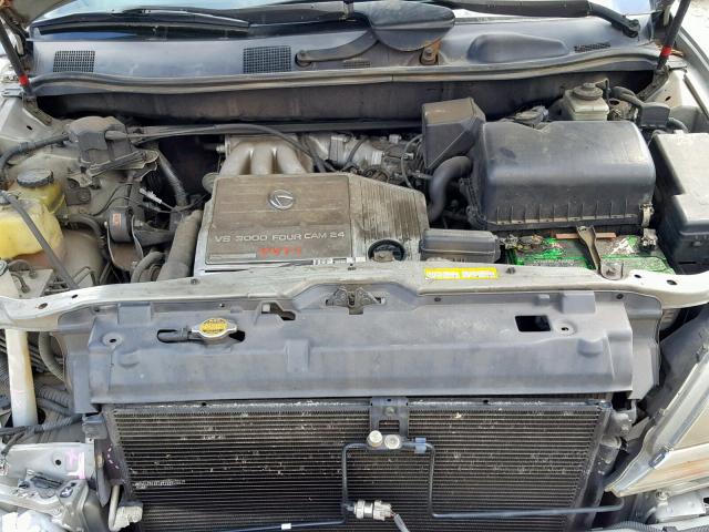 JT6GF10U8X0034582 - 1999 LEXUS RX 300 SILVER photo 7