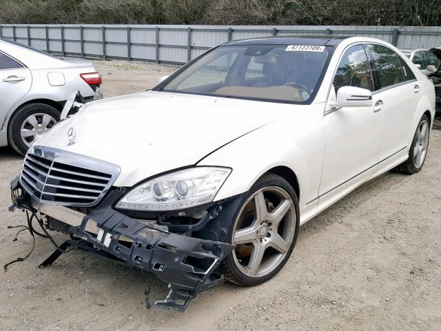 WDDNG7BB5BA404150 - 2011 MERCEDES-BENZ S 550 WHITE photo 2