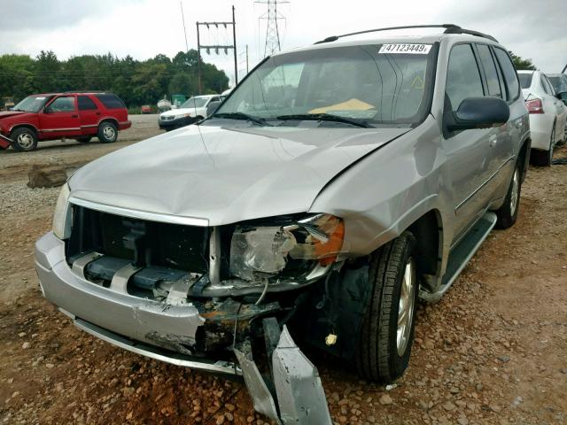 1GKDS13S672178691 - 2007 GMC ENVOY SILVER photo 2