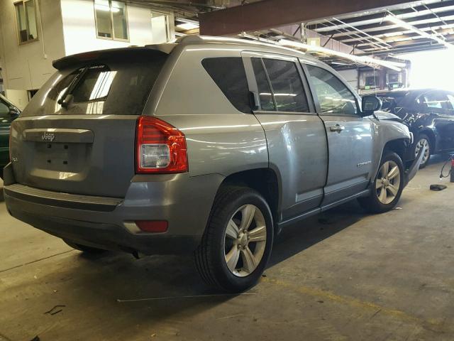 1C4NJDBB5DD165209 - 2013 JEEP COMPASS SP ნაცრისფერი ფოტო 4
