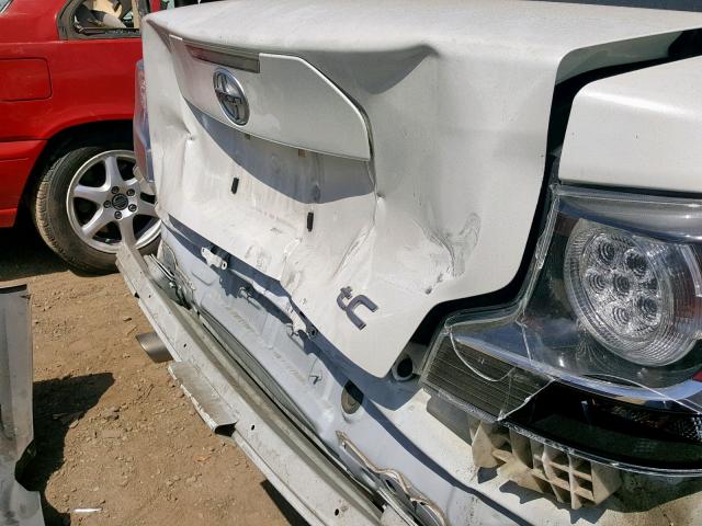 JTKJF5C75F3096667 - 2015 TOYOTA SCION TC თეთრი ფოტო 9