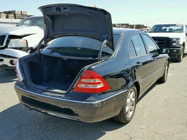 WDBRF61J32F286814 - 2002 MERCEDES-BENZ C 240 BLACK photo 4