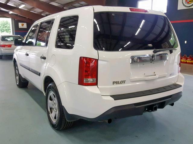 5FNYF4H29FB068998 - 2015 HONDA PILOT LX WHITE photo 3