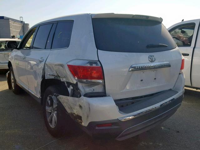 5TDZA3EH4BS016318 - 2011 TOYOTA HIGHLANDER WHITE photo 3