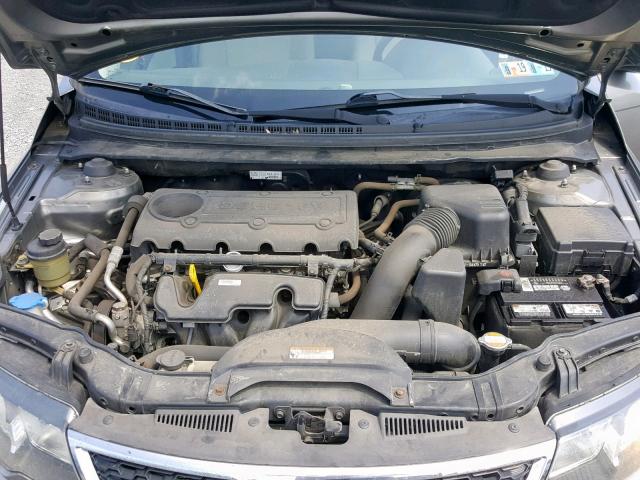 KNAFU4A20B5398724 - 2011 KIA FORTE EX GRAY photo 7