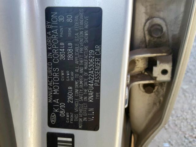 KNAFU4A22A5306219 - 2010 KIA FORTE EX SILVER photo 10