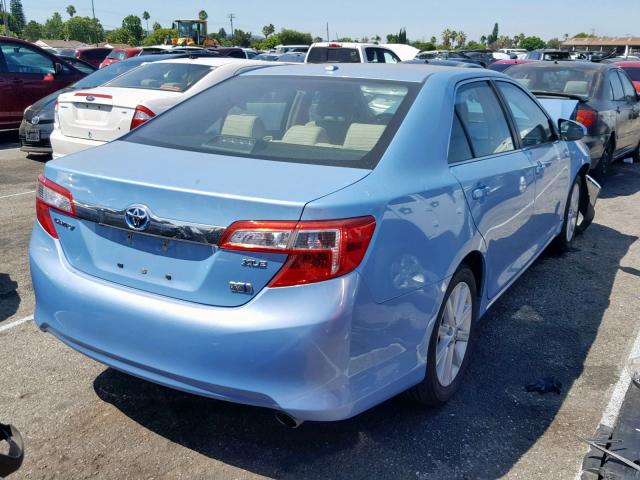 4T1BD1FK3DU091934 - 2013 TOYOTA CAMRY HYBR BLUE photo 4