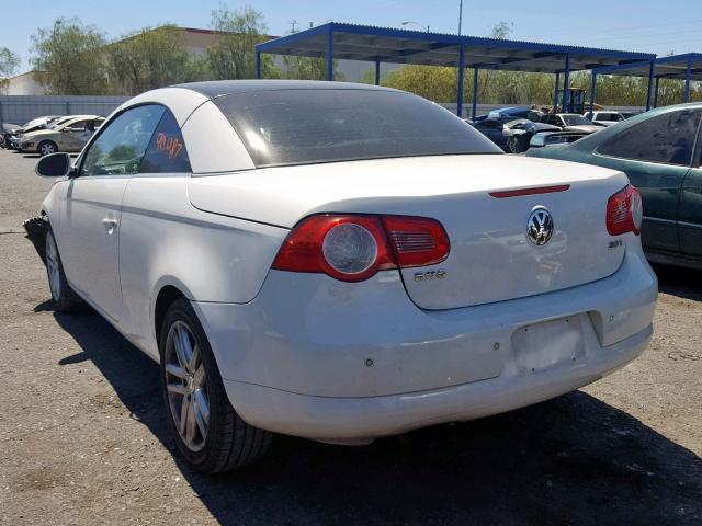 WVWFA71F68V015538 - 2008 VOLKSWAGEN EOS LUX 白色 照片 3