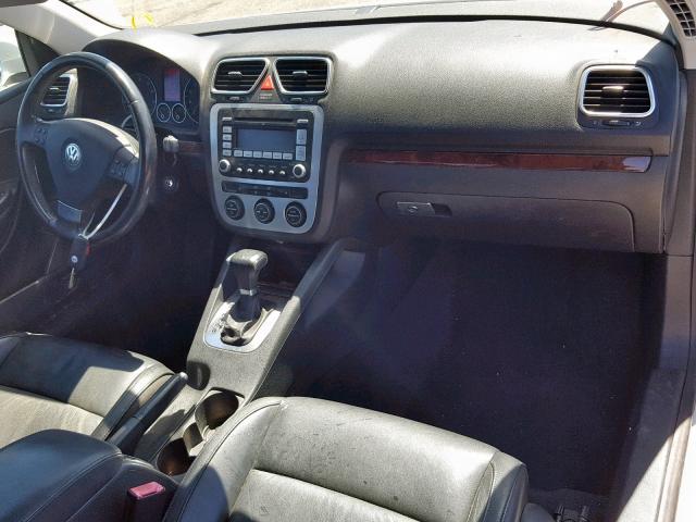 WVWFA71F68V015538 - 2008 VOLKSWAGEN EOS LUX 白色 照片 9