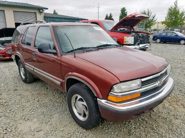 1GNDT13W2W2225684 - 1998 CHEVROLET BLAZER BURGUNDY photo 1