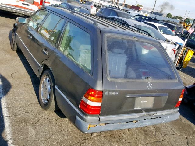 WDBEA92E1SF342149 - 1995 MERCEDES-BENZ E 320 GRAY photo 3