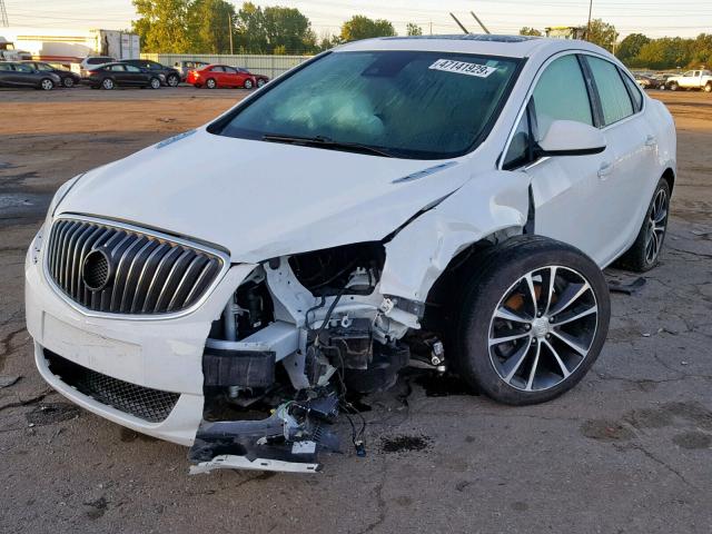 1G4PW5SK4G4131634 - 2016 BUICK VERANO SPO WHITE photo 2