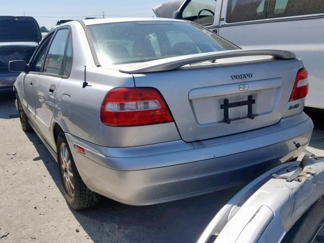 YV1VS27574F081928 - 2004 VOLVO S40 1.9T SILVER photo 3