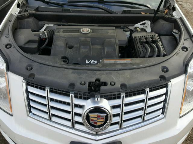 3GYFNCE3XGS500843 - 2016 CADILLAC SRX PERFOR 白色 照片 7