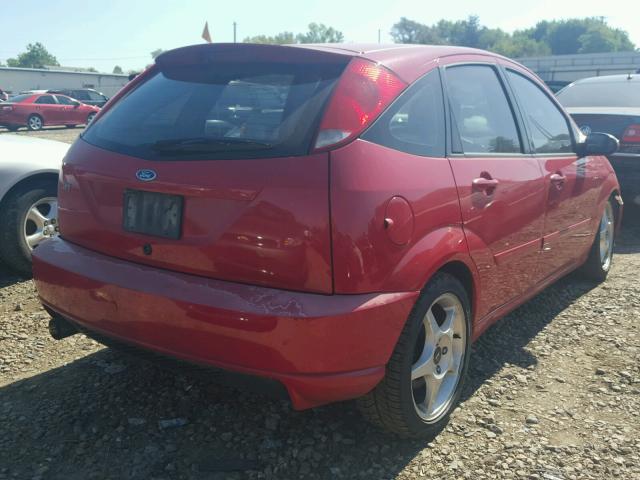 3FAHP37593R143654 - 2003 FORD FOCUS ZX5 RED photo 4