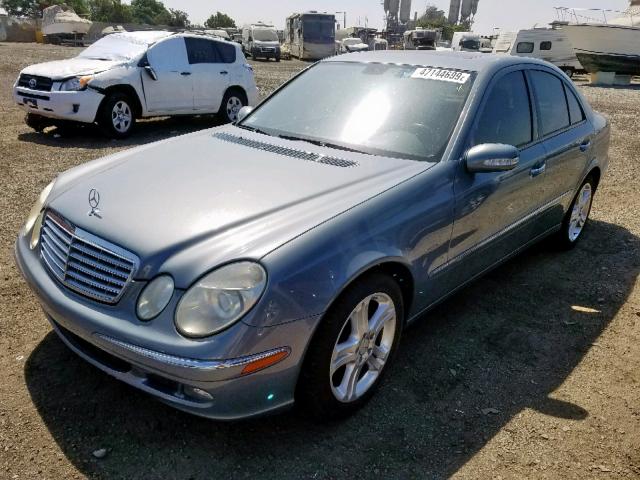 WDBUF56J16A861038 - 2006 MERCEDES-BENZ E 350 GRAY photo 2