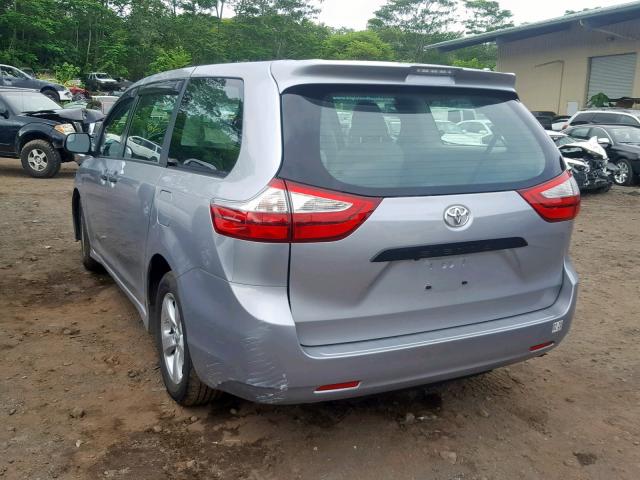 5TDZZ3DC8JS898929 - 2018 TOYOTA SIENNA L SILVER photo 3