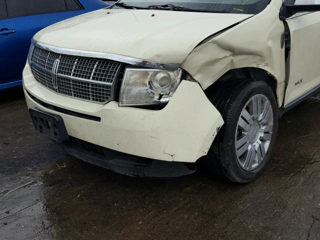 2LMDU68CX8BJ40123 - 2008 LINCOLN MKX WHITE photo 9