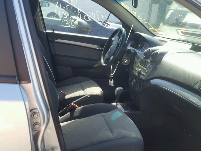 KL1TD6DE0BB169377 - 2011 CHEVROLET AVEO LS SILVER photo 5