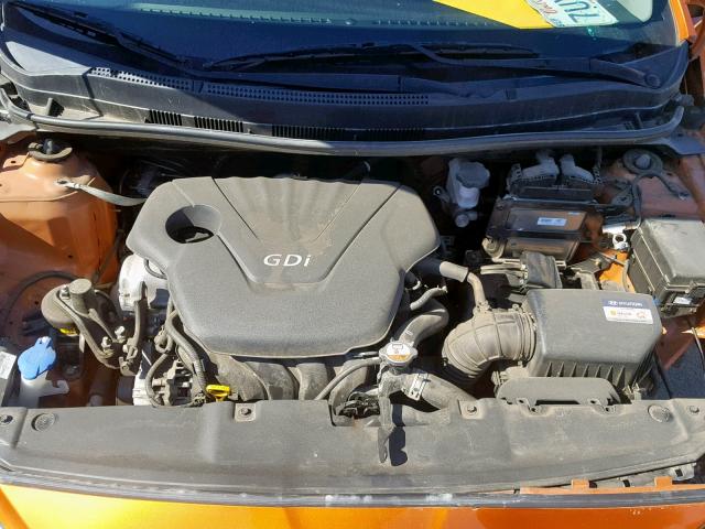 KMHCT5AE9HU300440 - 2017 HYUNDAI ACCENT SE ORANGE photo 7