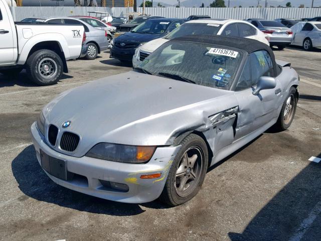 4USCH7325TLB66557 - 1996 BMW Z3 1.9 SILVER photo 2