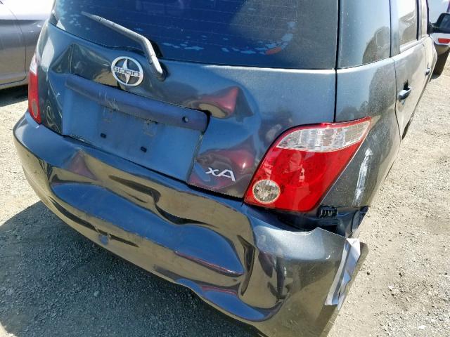 JTKKT624X65000921 - 2006 TOYOTA SCION XA GRAY photo 9