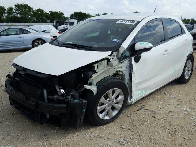 KNADN5A35D6230335 - 2013 KIA RIO EX WHITE photo 2