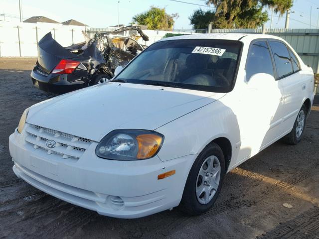 KMHCG45C33U450236 - 2003 HYUNDAI ACCENT GL WHITE photo 2