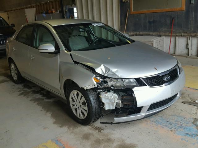 KNAFU4A22B5401722 - 2011 KIA FORTE EX SILVER photo 1