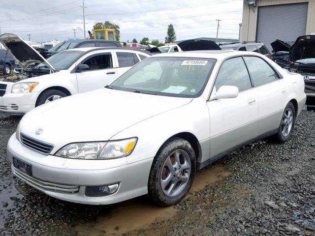 JT8BF28G4Y5077567 - 2000 LEXUS ES 300 WHITE photo 2