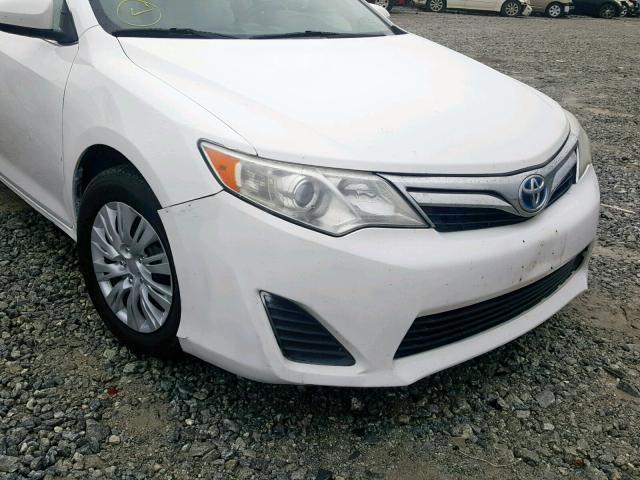 4T1BD1FK8DU091699 - 2013 TOYOTA CAMRY HYBR WHITE photo 9