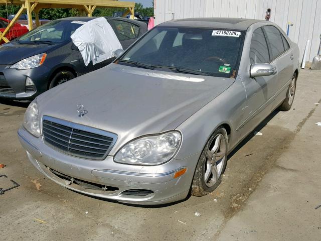 WDBNG75J15A438392 - 2005 MERCEDES-BENZ S 500 SILVER photo 2