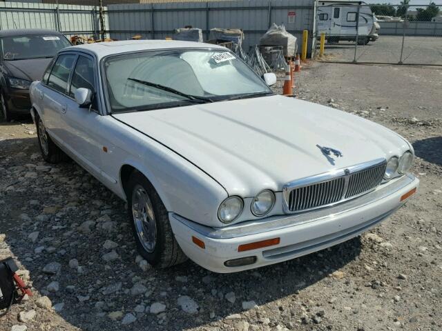 SAJHX124VC795286 - 1997 JAGUAR XJ6 WHITE photo 1