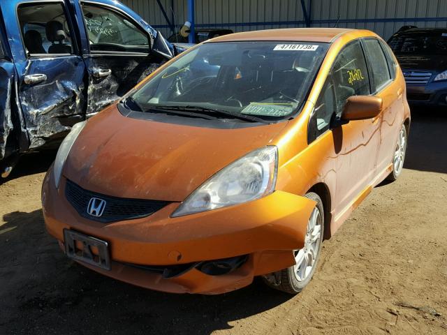 JHMGE8H45AS000926 - 2010 HONDA FIT SPORT ORANGE photo 2