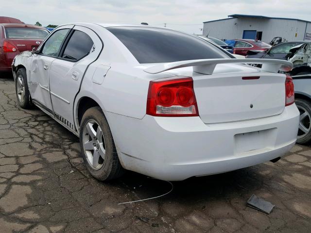 2B3CA3CV8AH277397 - 2010 DODGE CHARGER SX YELLOW photo 3