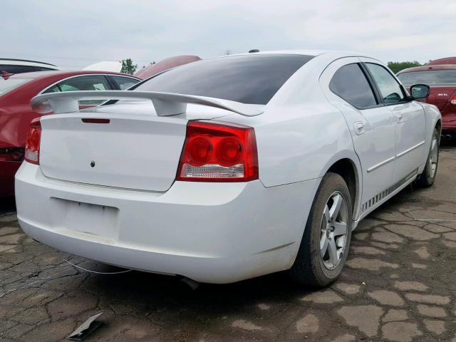 2B3CA3CV8AH277397 - 2010 DODGE CHARGER SX YELLOW photo 4