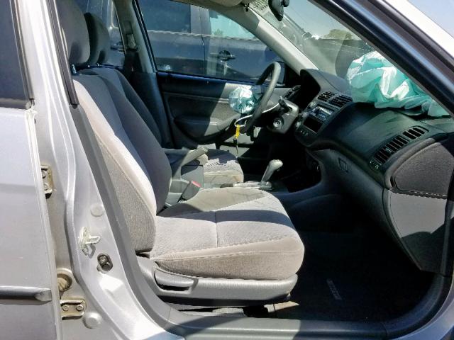 1HGES16394L008174 - 2004 HONDA CIVIC DX V SILVER photo 5