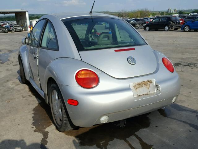 3VWDC21C81M439472 - 2001 VOLKSWAGEN NEW BEETLE ვერცხლისფერი ფოტო 3