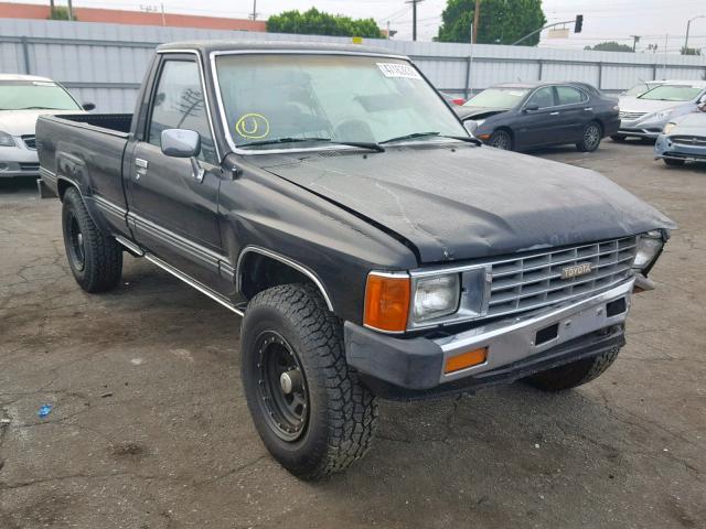 JT4RN55S1G0170281 - 1986 TOYOTA PICKUP 1/2 BLACK photo 1