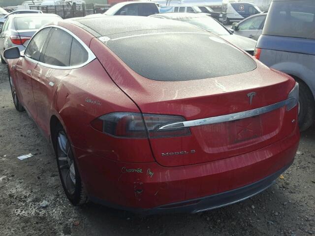 5YJSA1DG1DFP11135 - 2013 TESLA MODEL S RED photo 3