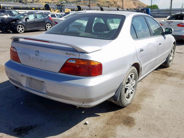 19UUA5666YA005413 - 2000 ACURA 3.2TL SILVER photo 4