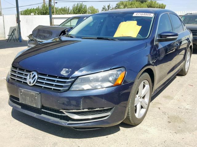 1VWBP7A36DC064440 - 2013 VOLKSWAGEN PASSAT SE BLUE photo 2